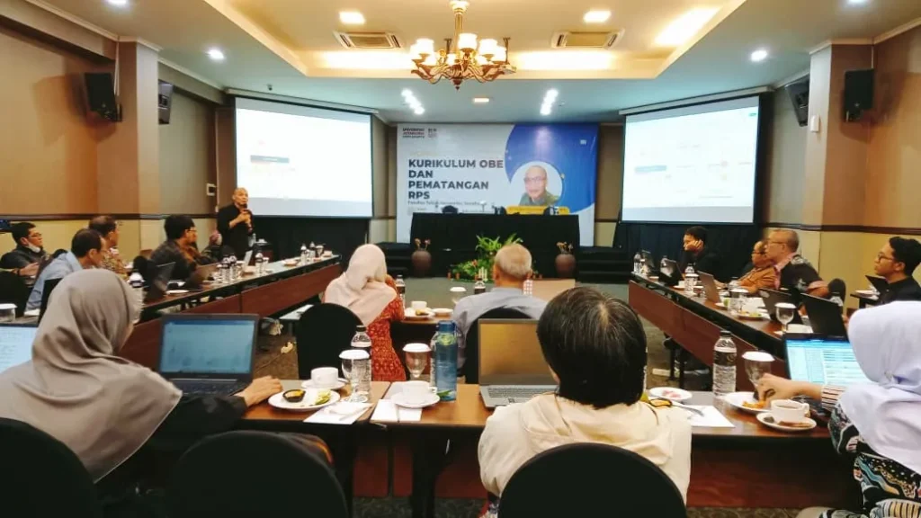 Workshop Kurikulum OBE dan Pematangan RPS FT UJB: Penguatan Implementasi Pembelajaran Berbasis Luaran